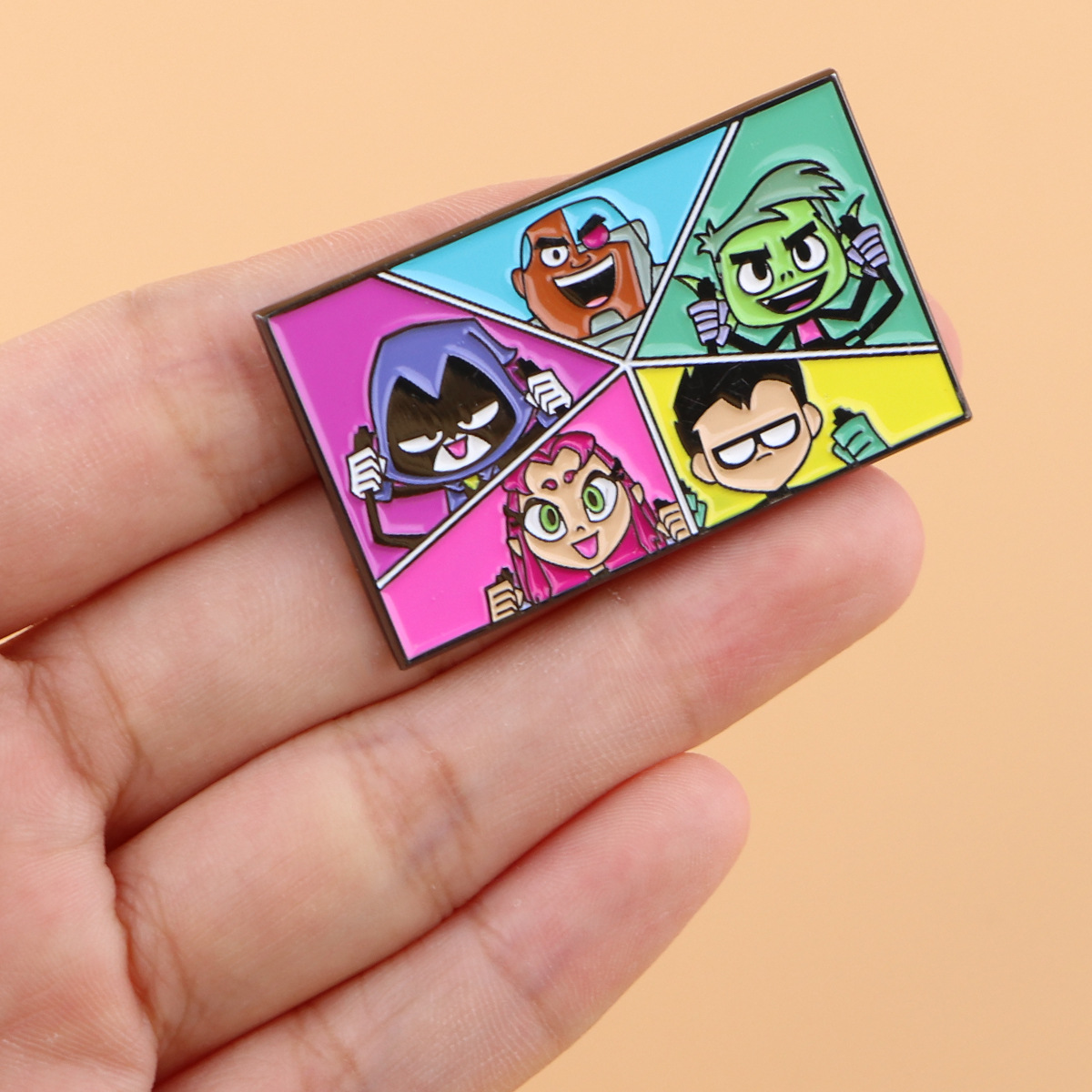 New Teen Heroes Team Enamel Pi - Tuxedo Lapel Pin recension och pris